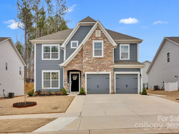 155 Autumnwood Rd, Troutman, NC 28166