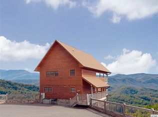 2002 Mikey St, Sevierville, TN 37876