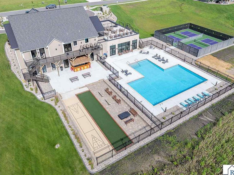 2nd image of 1051 Saba Blvd