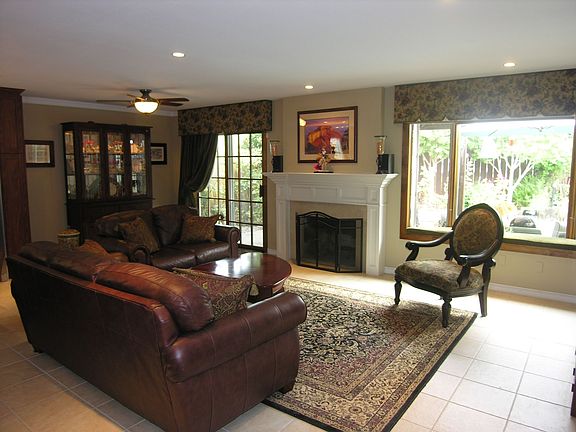 Large Living Room With Fireplace.
