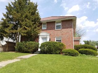 110 Edgewood Ct, Decatur, IL 62522