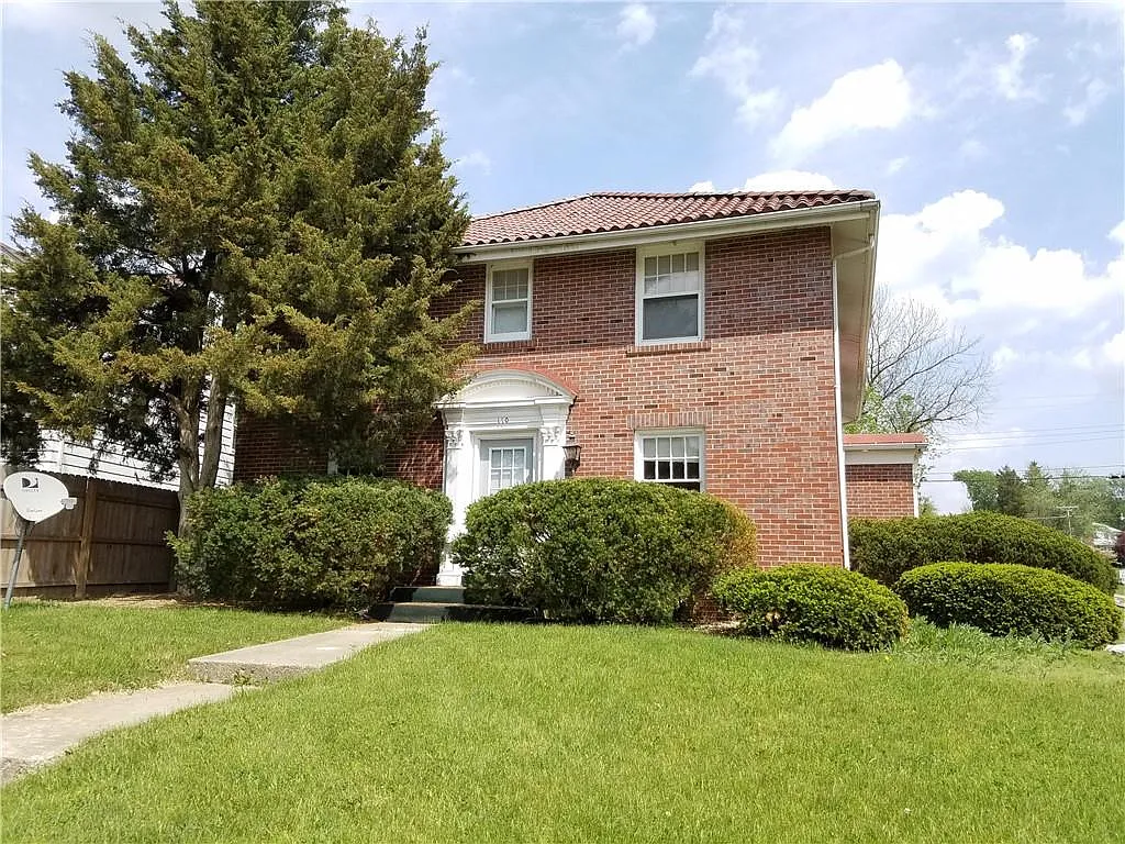 110 Edgewood Ct photo 1