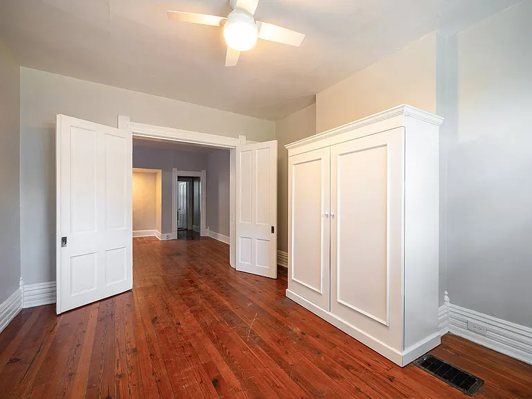 247 W 3rd Ave — Photo 4