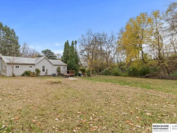 1212 Bluff St, Bellevue, NE 68005