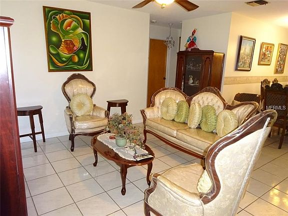 3rd image of 5766 Oak Hill Manor Dr