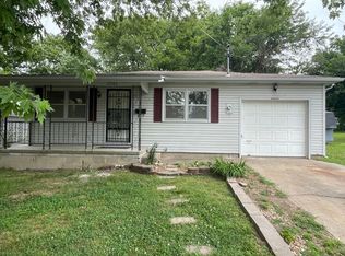 2066 N Albertha Ave, Springfield, MO 65803