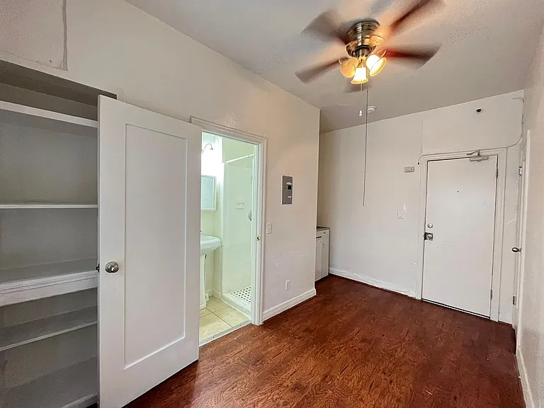2743 San Marino Street — Photo 3