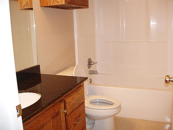 3rd image of 6022 Perry Ln #A