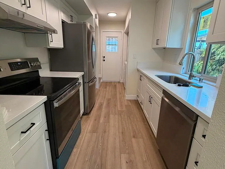 2410 Tocayo Ave #132 — Photo 13