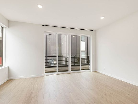 5th image of 7132 Beacon Ave S #C