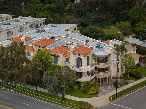 16101 Sunset Boulevard, Corner of Muskingum and Sunset.