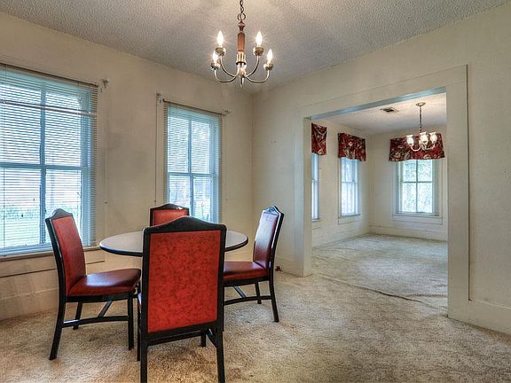 4th image of 111 Avenue F