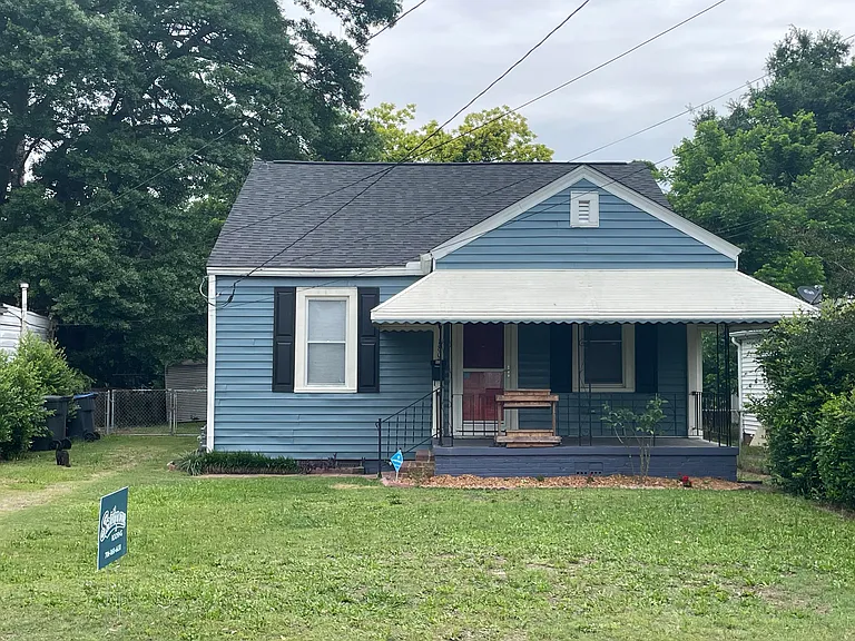 1807 McDowell St — Photo 1