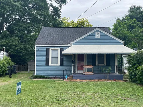 1807 McDowell St Photo 1