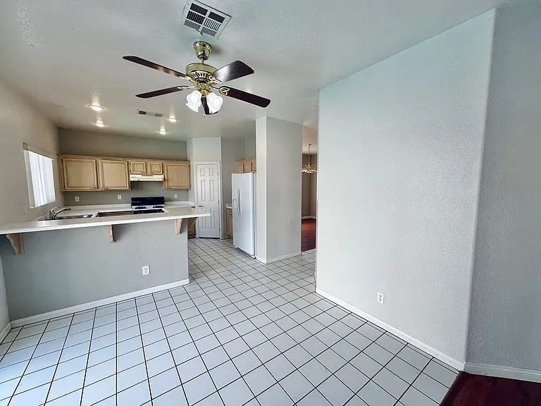 7216 Winding Creek Dr — Photo 10