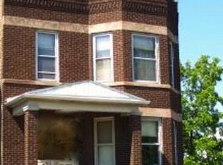 2436 W Addison St, Chicago, IL 60618