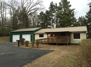 312 Cypress Creek Rd, Linden, TN 37096