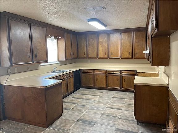 3rd image of 6604 N 15th Ln