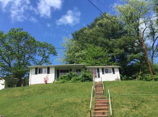 7392 Lee Hwy, Fairlawn, VA 24141