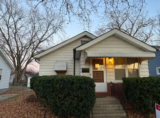 2128 Leitch Rd, Ferndale, MI 48220