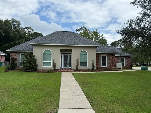 547 Casey Dr, Mandeville, LA 70471