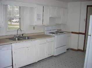409 E Clark St, Plano, IL 60545
