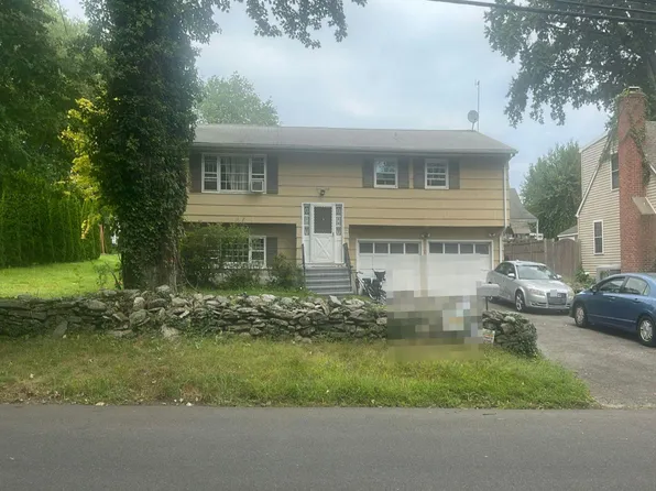 88 Judd St, Fairfield, CT 06824