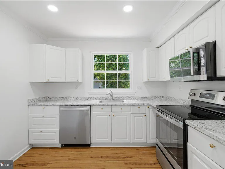 10598 Reeds Landing Cir — Photo 10