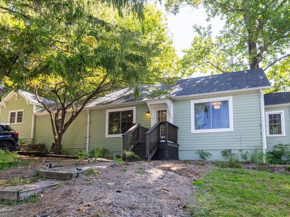 110 Orchard View Ln
