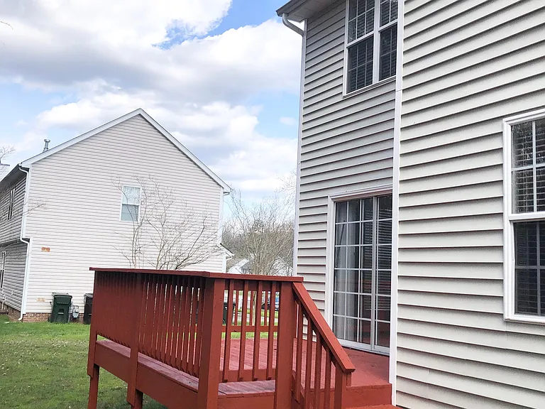 2707 Stadium Dr — Photo 14