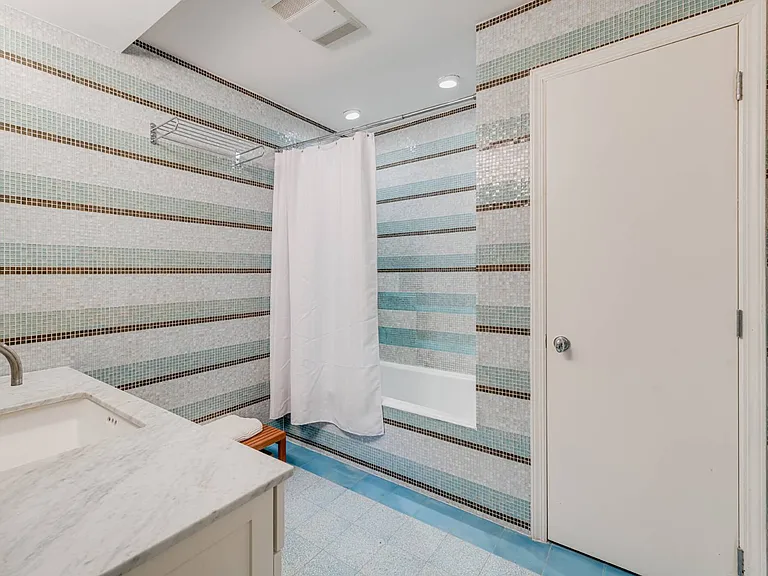 55 Laurel Trl — Photo 13