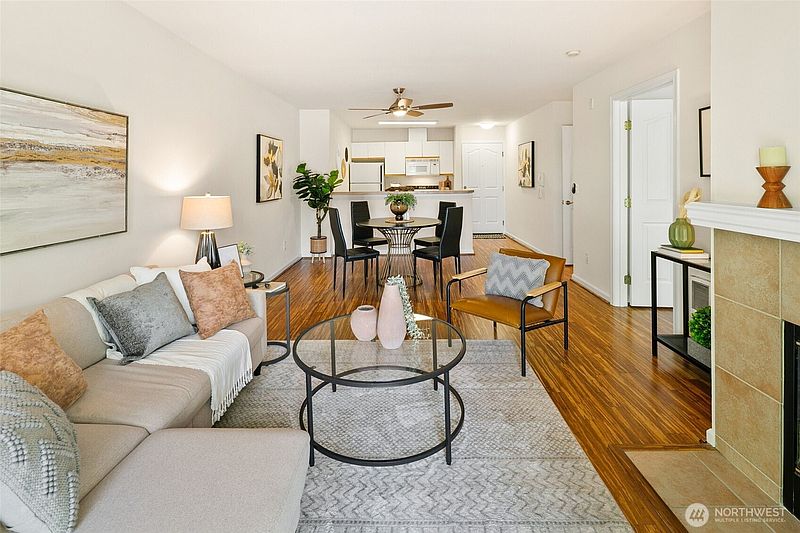 3rd image of 9750 Greenwood Avenue N #203