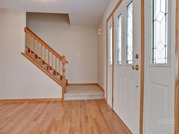 2nd image of 270 Cambridge Dr