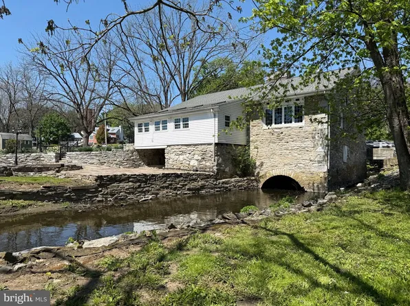 535 S Mill St, Lebanon, PA 17042