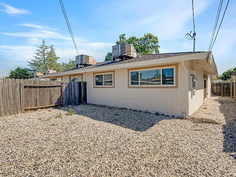 9681 Lake Natoma Dr — Photo 27