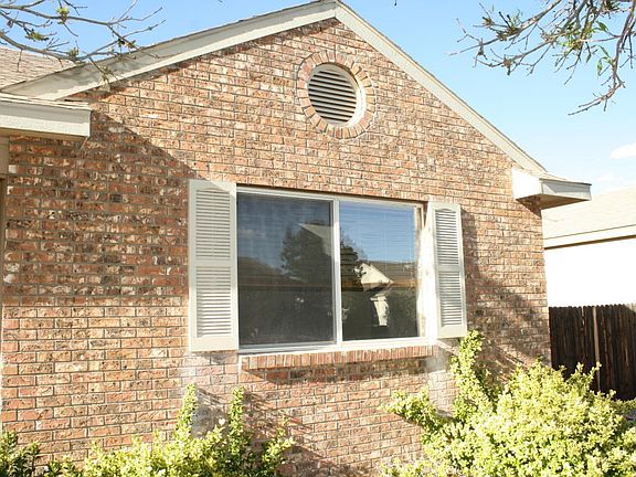 1732 Strawberry Dr NE, Rio Rancho