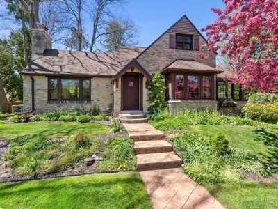 7015 N Milwaukee River PARKWAY, Glendale, WI, 53209