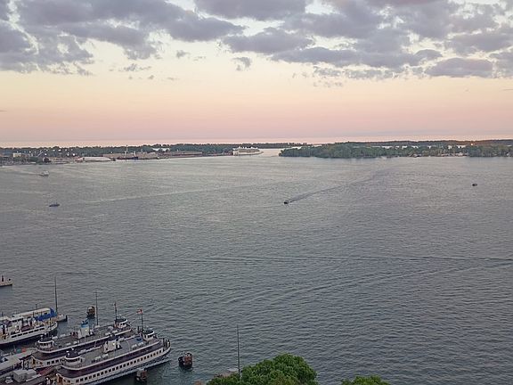 3rd image of 33 Harbour Sq #2407