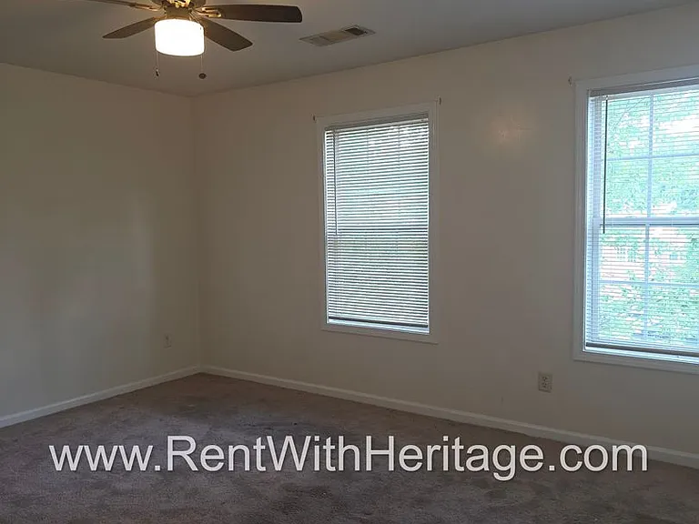 7712 Autry Cir #303 — Photo 23