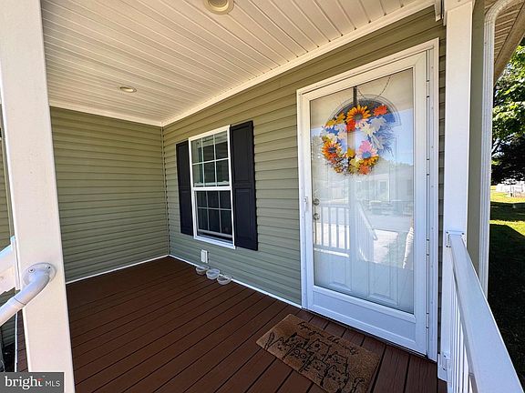 5th image of 31669 Maple Ct