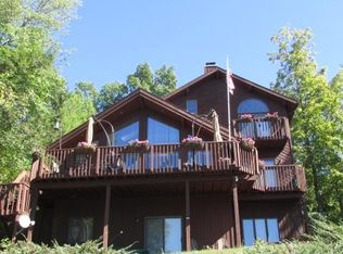 161 Sleepy Hollow Rd, Athens, NY 12015
