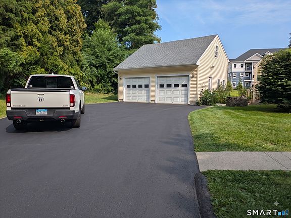 2nd image of 261 Coram Road