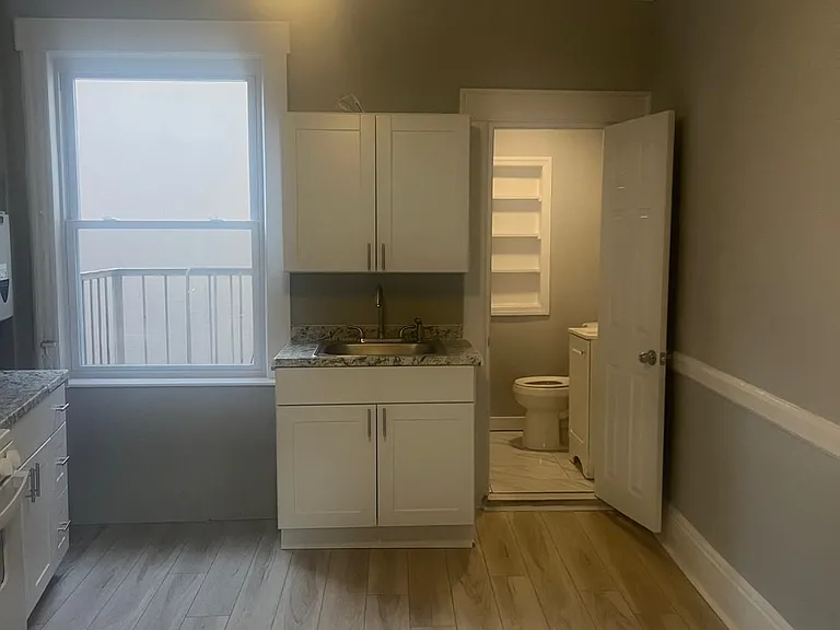 237 Dayton Ave #3F — Photo 5