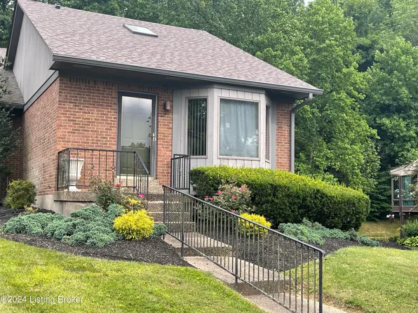 5551 Forest Lake Dr, Prospect, KY 40059