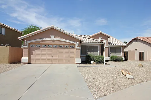 7124 N 77th Dr Photo 1