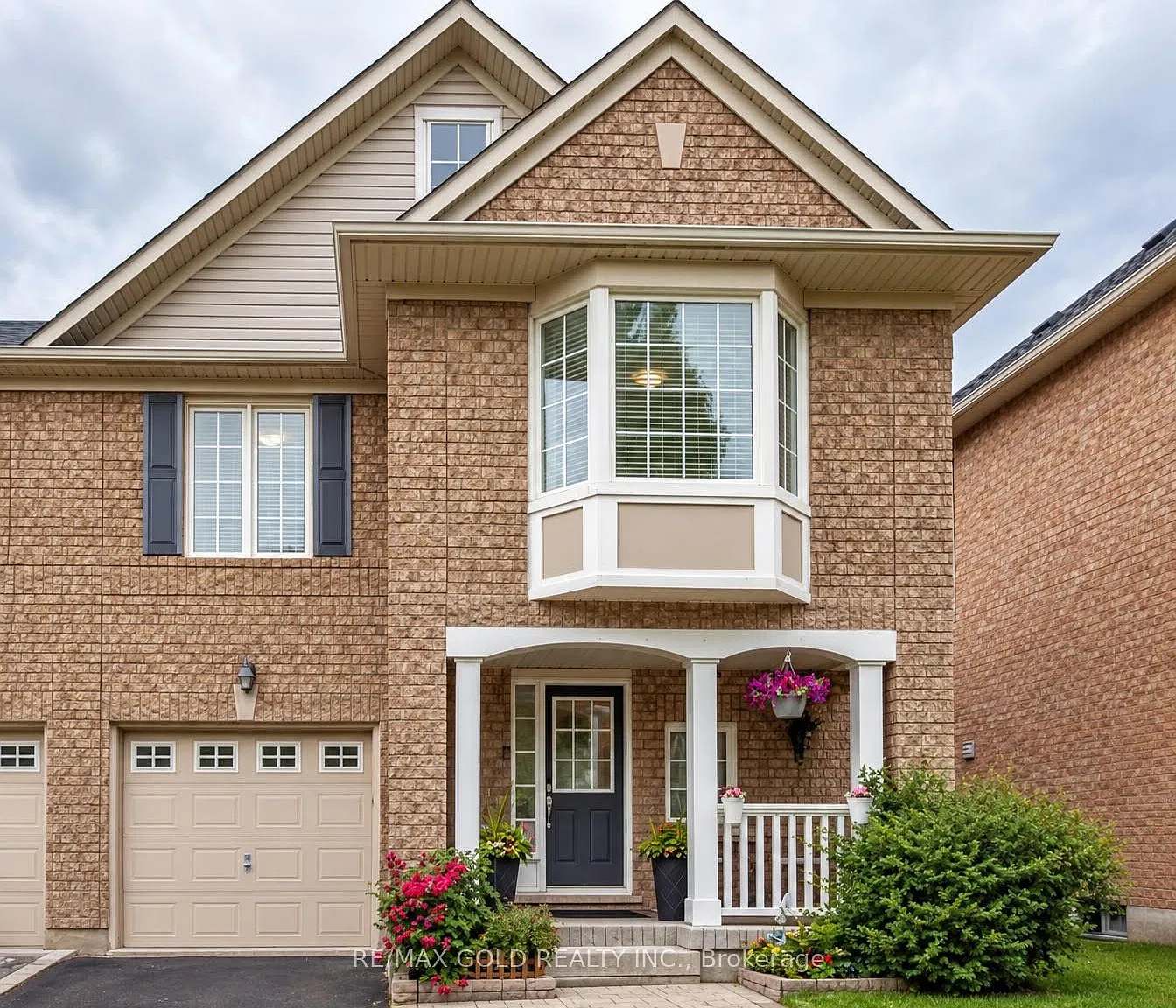 4 bed, $3,300 — Photo 1