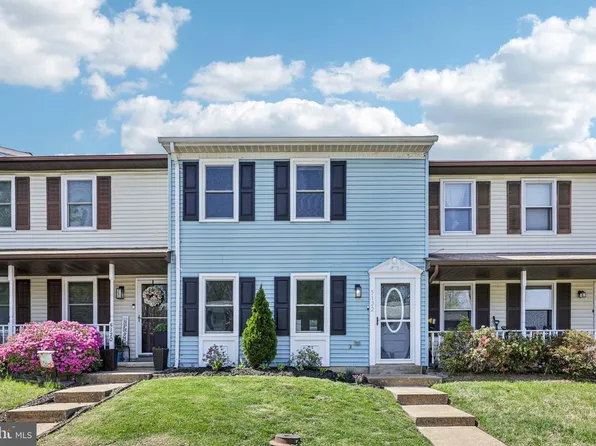 5122 Pecan Dr, Fredericksburg, VA 22407