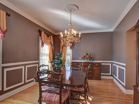 5th image of 10626 N Turnberry Dr