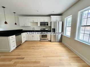 5 Saint James Pl, Roxbury, MA 02119