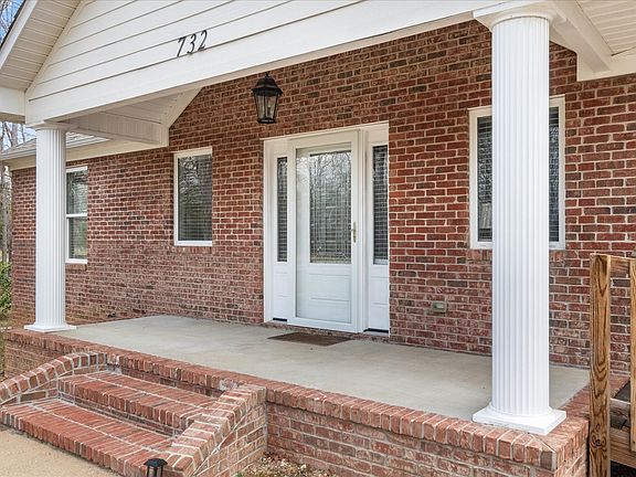 5th image of 732 Tiger Bennett Rd